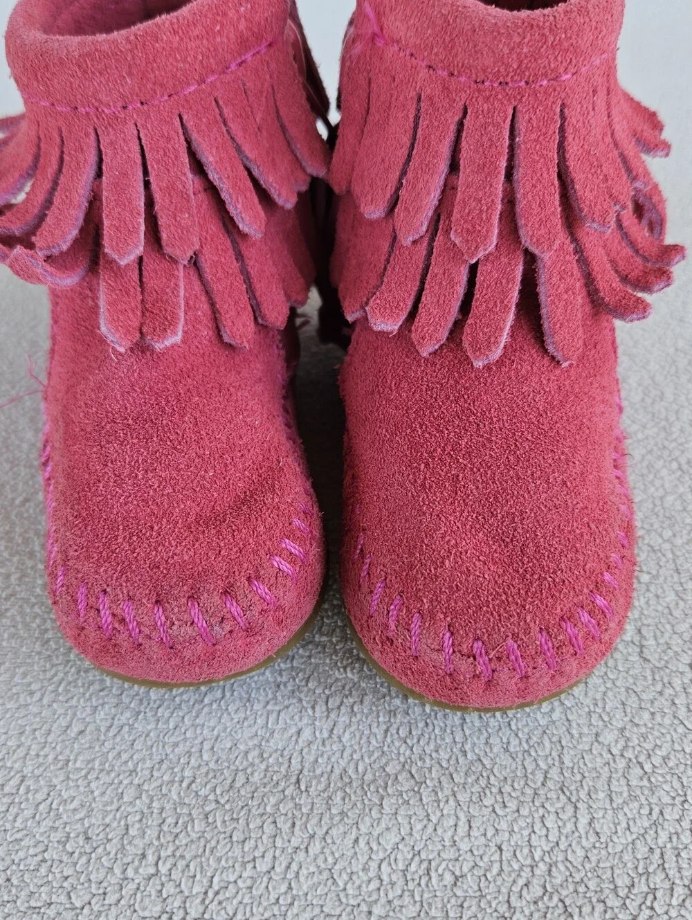 Minnetonka Moccasins Double Fringe Booties Infant Baby SZ 2 Pink Suede Leather